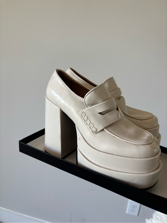 Steve Madden Cream Platform Block Heel Loafers